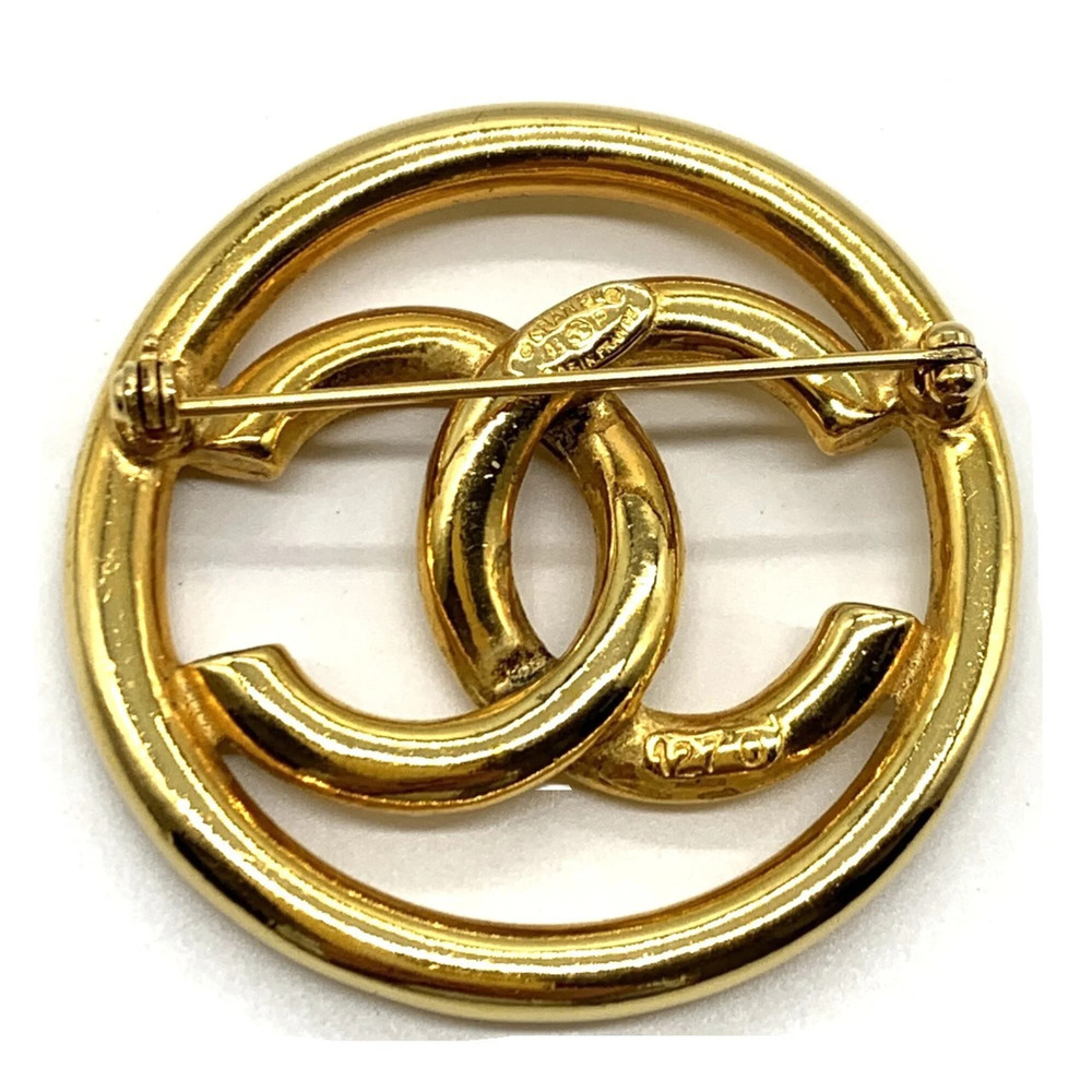 CHANEL Authentic Gold Logo Brooch - Picture 2 of 6